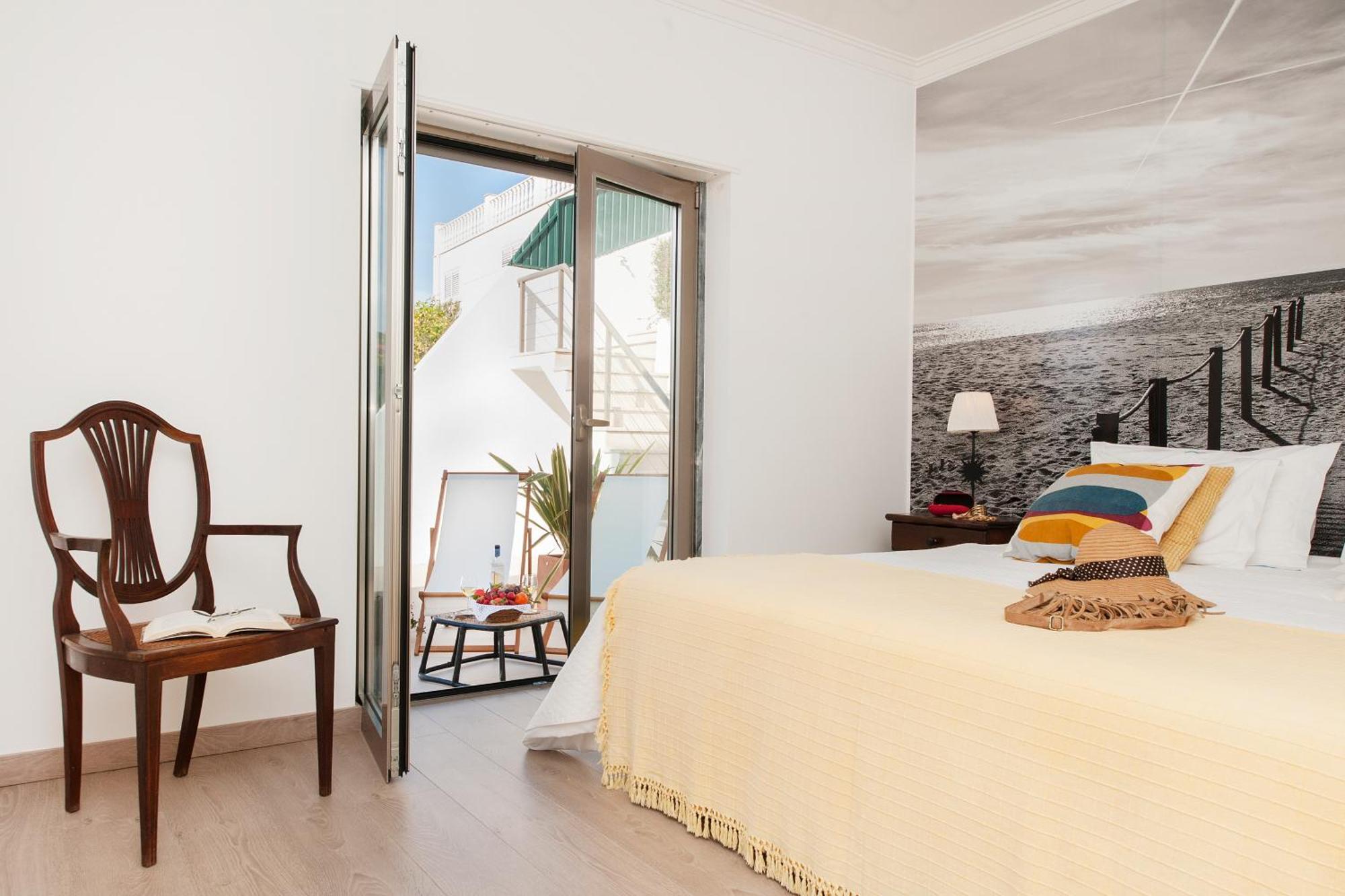 Beachouse - Surf, Bed & Breakfast Ericeira Exterior photo