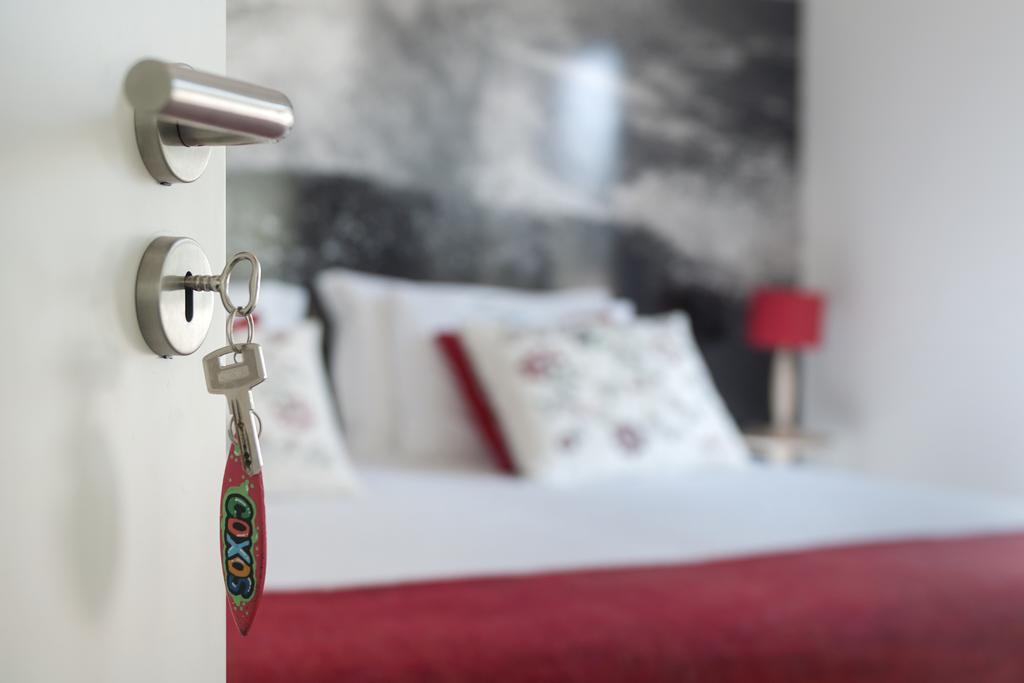Beachouse - Surf, Bed & Breakfast Ericeira Room photo