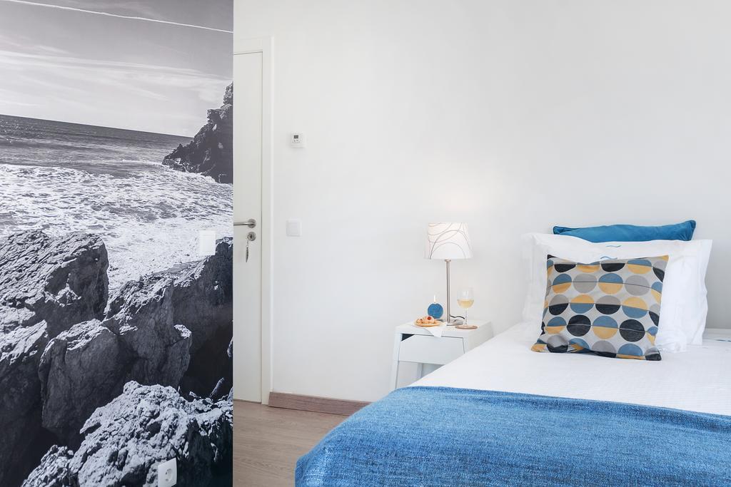 Beachouse - Surf, Bed & Breakfast Ericeira Room photo