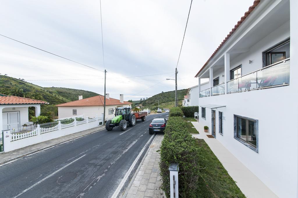 Beachouse - Surf, Bed & Breakfast Ericeira Exterior photo